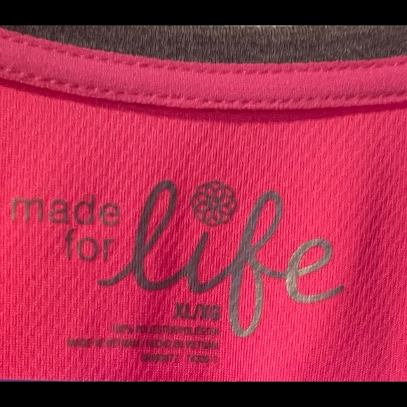 Sleeveless work out shirt - Picture 3 of 4